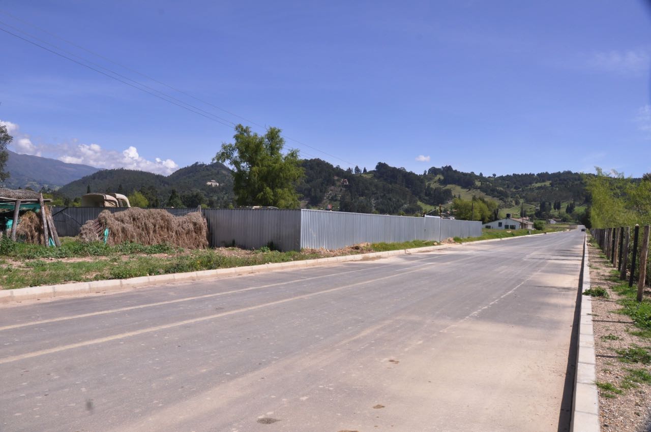 El parque empresarial San Lorenzo ya tiene vías pavimentadas. El lugar es cerca a la ciudadela industrial.