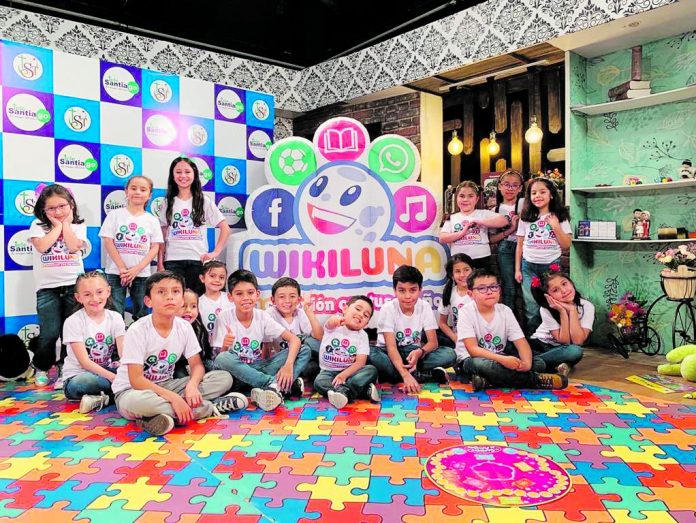 Wikiluna, televisión hecha desde Tunja, por y para los más Wikiluna, televisión hecha desde Tunja, por y para los más
