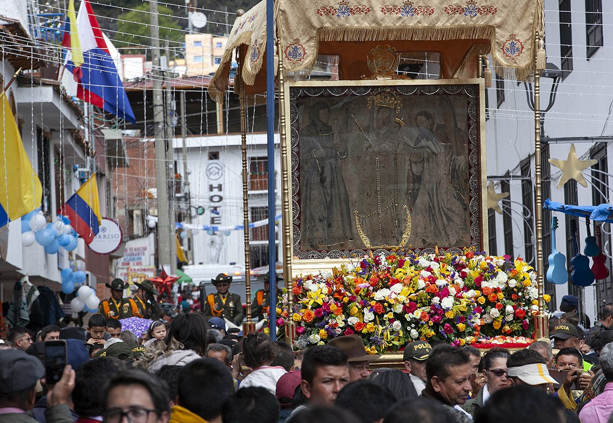 El poder de la Virgen de Chiquinquirá para curar pestes y El poder de la Virgen de Chiquinquirá para curar pestes y