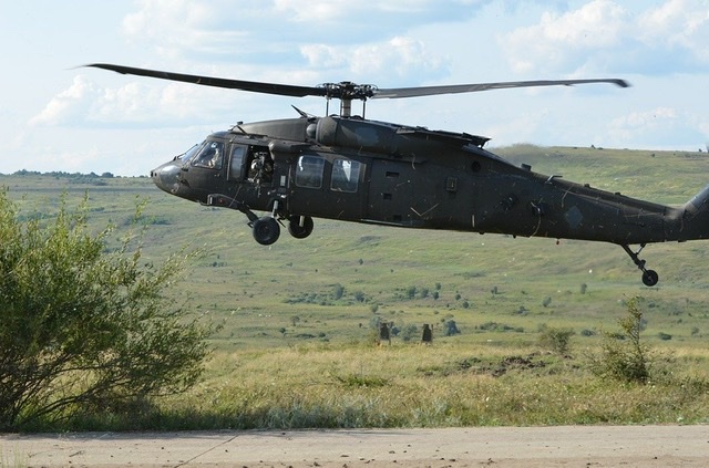 Encontraron el helicóptero del Ejército accidentado: de los 17 tripulantes, hay 11 desaparecidos 1