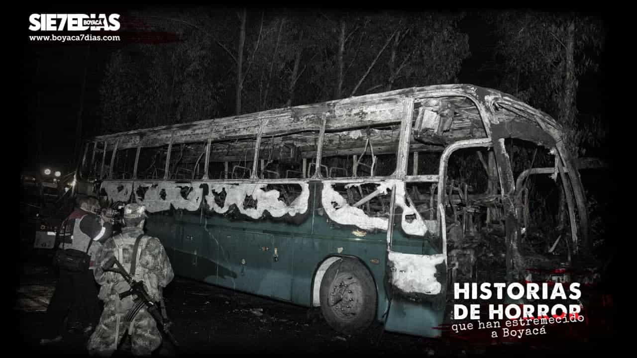 El horror que vivieron los ocupantes de un bus cuando maleantes le prendieron fuego al vehículo – #HistoriasDeHorrorEnBoyacá