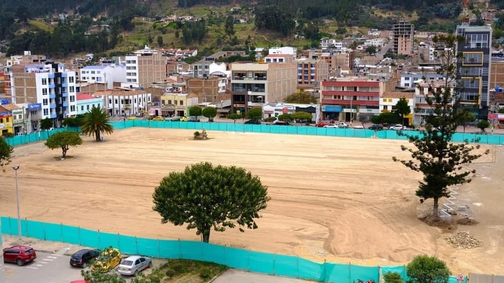 En un 45 % avanza la construcción de la plaza 6 de Septiembre en Sogamoso #LaEntrevista7días 2