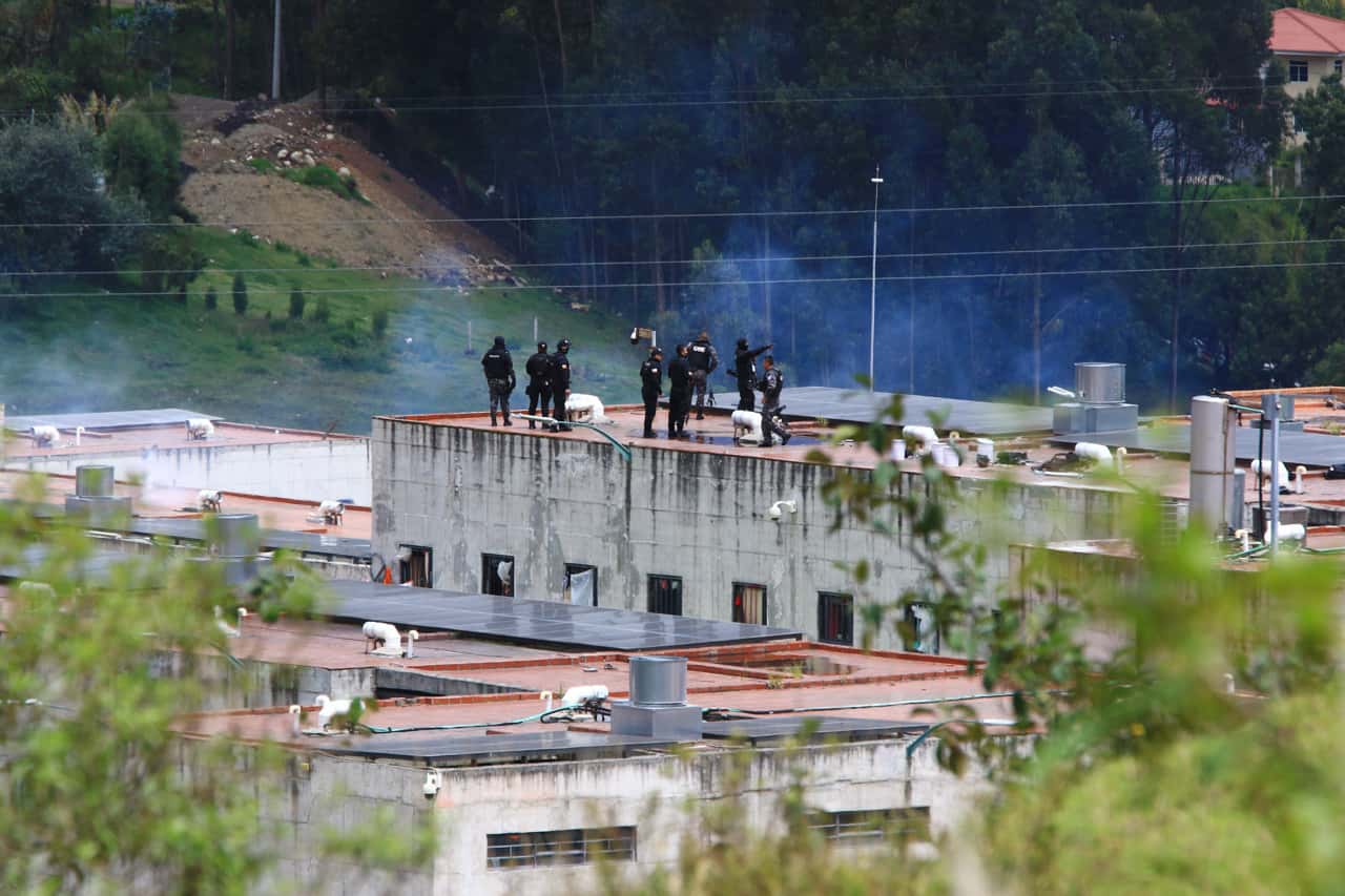 Varios muertos y heridos en nueva revuelta en cárcel de Ecuador 1