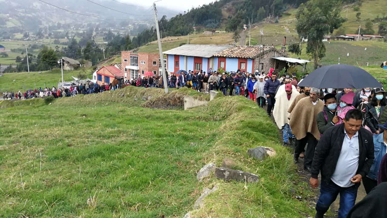 El tradicional Vía Crucis al cerro de La Cumbre en el municipio de Mongua 9