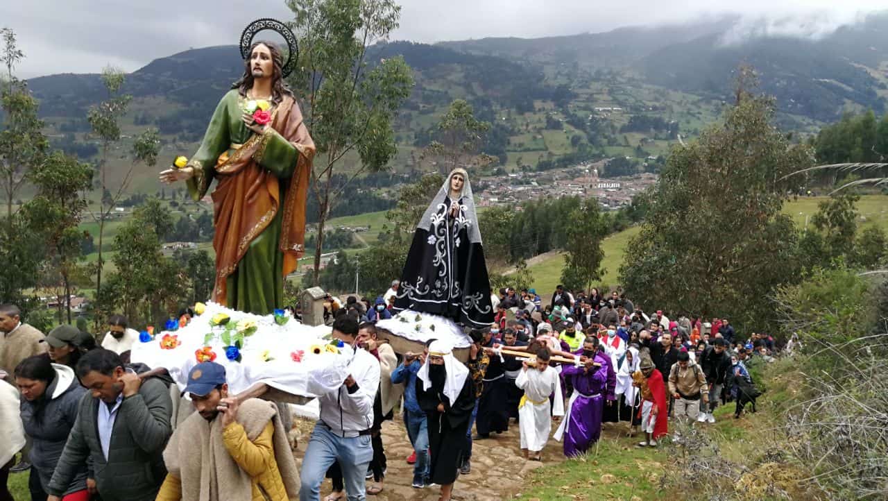 El tradicional Vía Crucis al cerro de La Cumbre en el municipio de Mongua 1