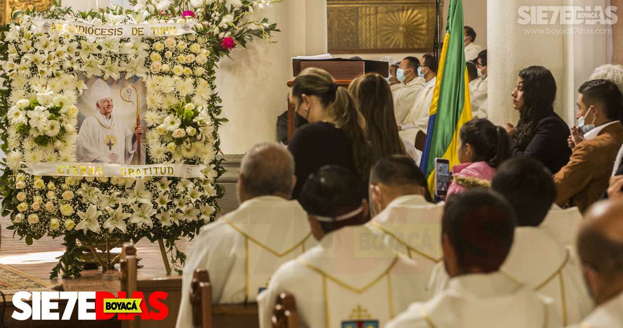 Durante cerca de 23 años, monseñor Castro ejerció como el arzobispo de Tunja, tiempo en el que además de su misión pastoral, dejó una huella imborrable en la infraestructura de la curia. Foto: Camilo Barón/Boyacá Sie7e Días.