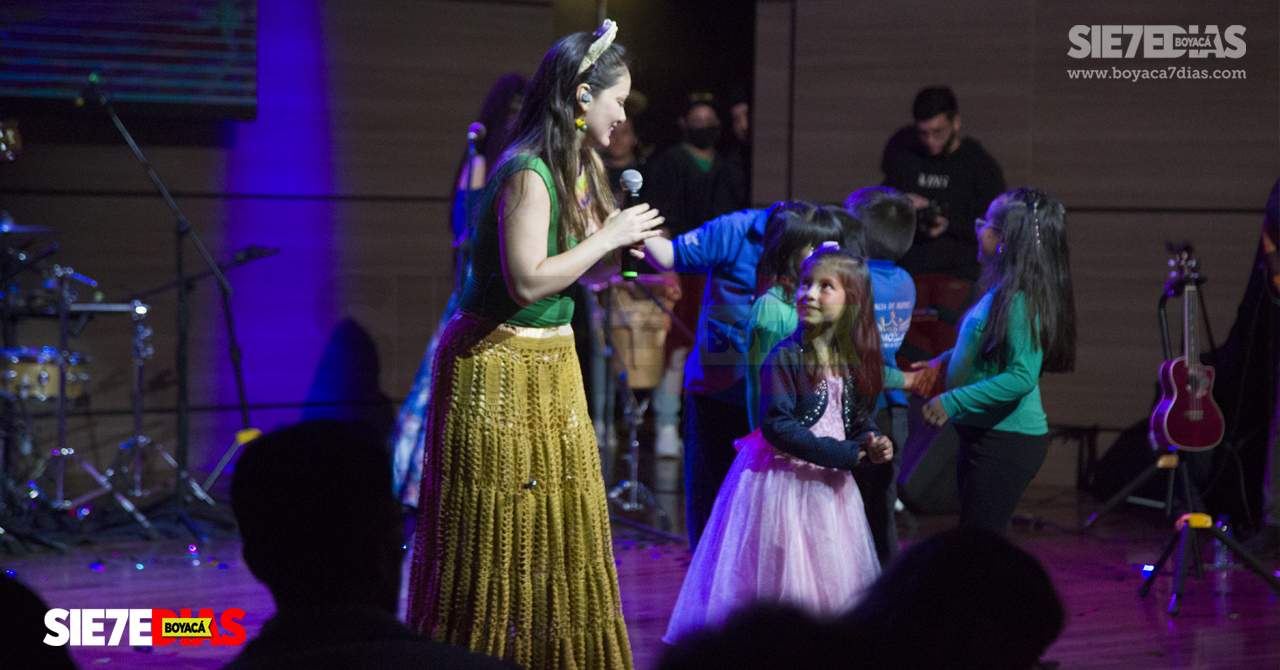 Con una muy buena asistencia se inauguró la versión 49 del Festival Internacional de la Cultura que irá hasta el 13 de noviembre. Foto: Camilo Barón/Boyacá Sie7e Días.