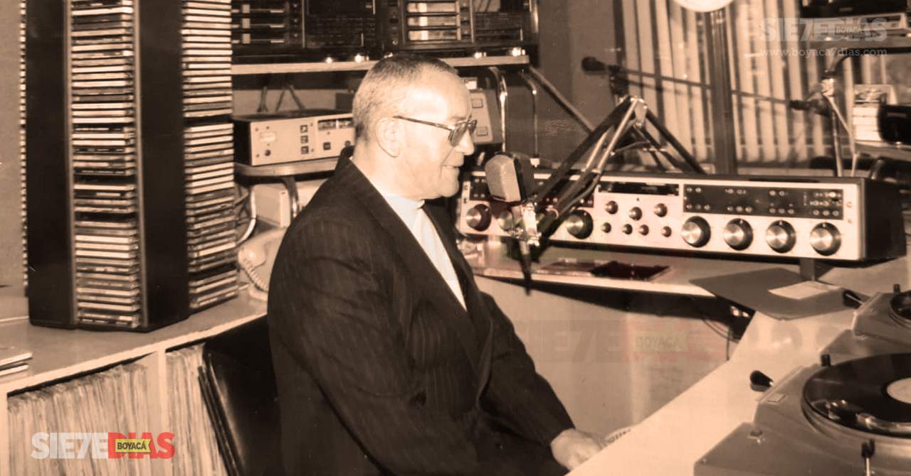 El padre Abraham Casteblanco Vega, falleció esta madrugada a los 84 años, había fundado y era el gerente de la emisora Radio La Paz. Foto: Archivo particular.