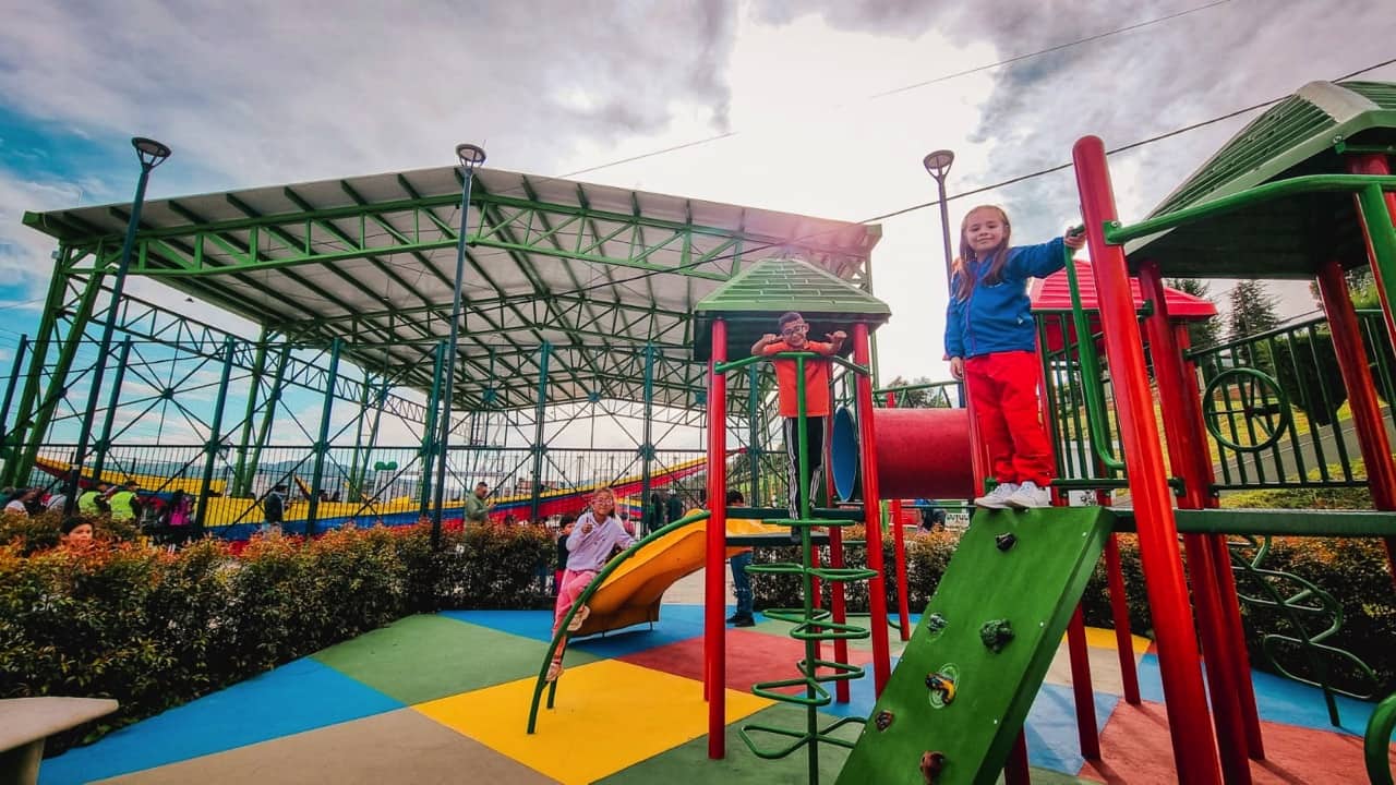 Precisamente ayer 5 de mayo, el mandatario de los paipanos y el gobernador Ramiro Barragán, realizaron la entrega de un nuevo escenario al servicio del deporte. Foto: Ofiprensa Alcaldía de Paipa.