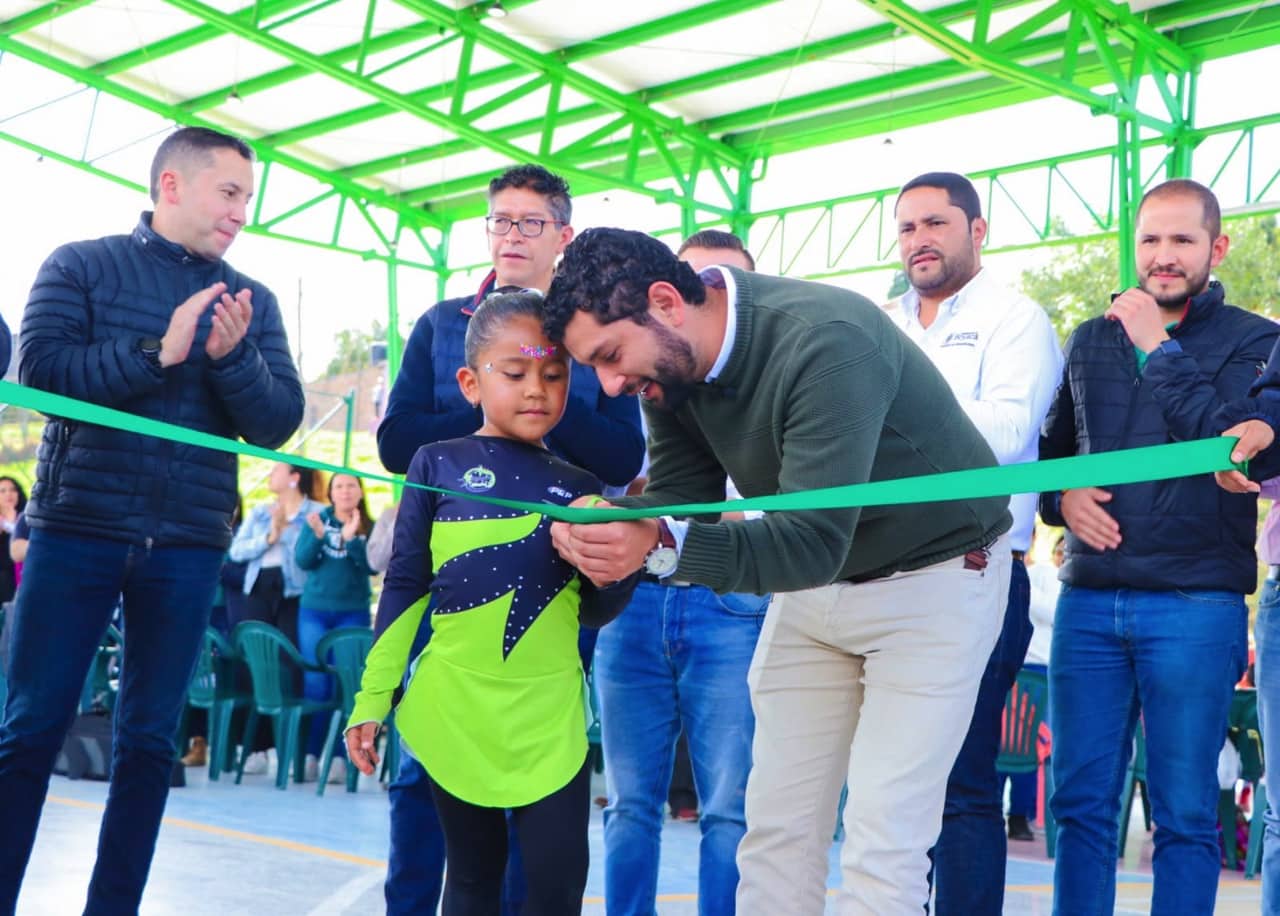 El alcalde Fabio Medrano, ha tenido como premisa mejorar el bienestar deportivo, reconociendo en este un eje de desarrollo de niños, niñas y jóvenes. Foto: Ofiprensa Alcaldía de Paipa.
