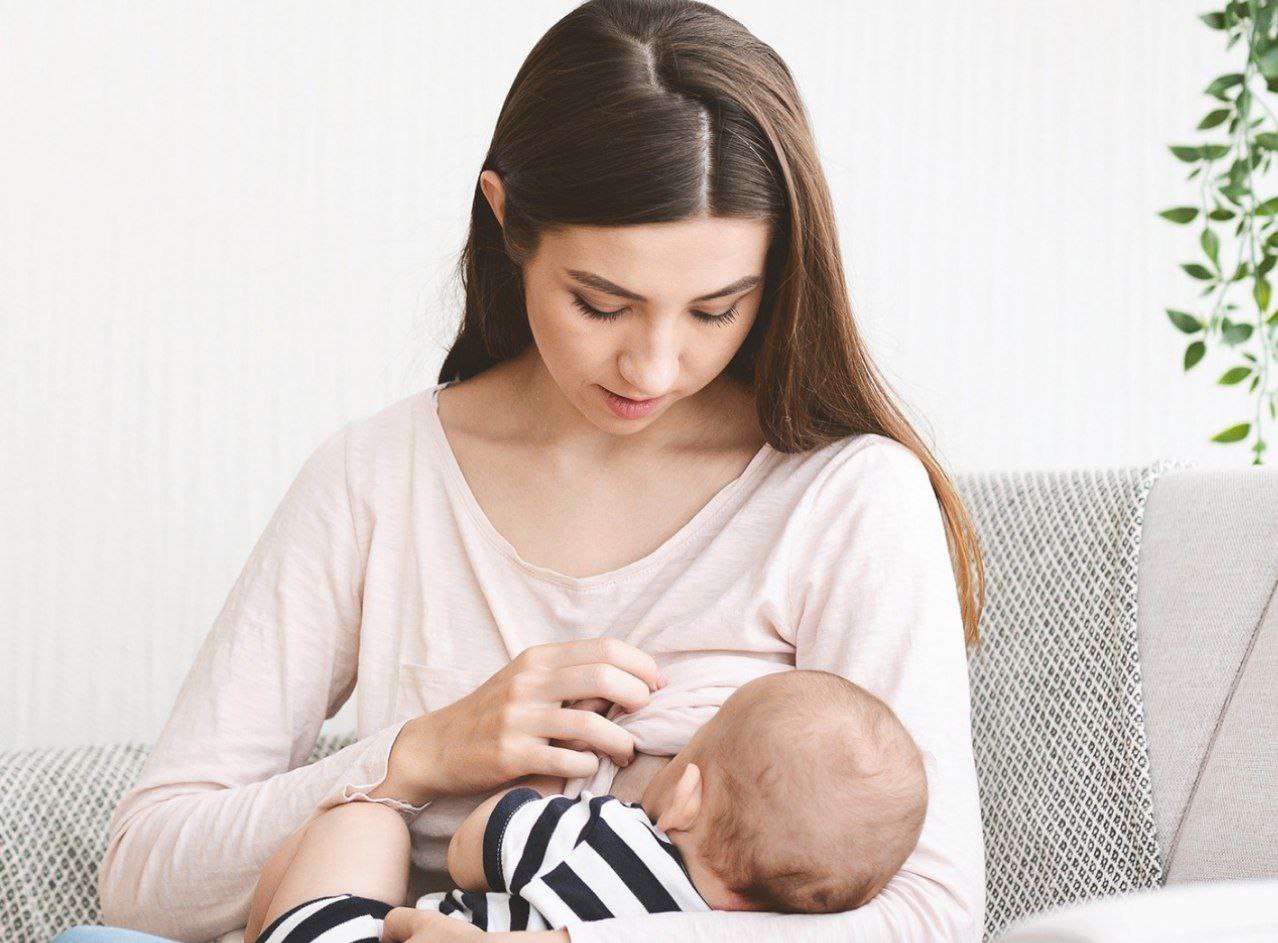 Es fundamental que durante los primeros seis meses de vida el bebé se alimente exclusivamente con leche materna. Foto archivo particular