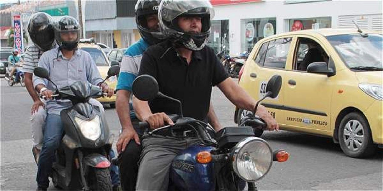 En Sogamoso se restringe por estos días de fiestas el tránsito de motocicletas con parrillero. Foto: archivo particular