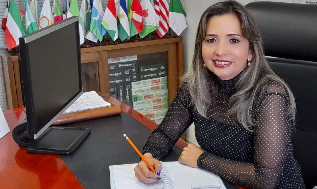 Secretaria de educacion Ofelia Nino