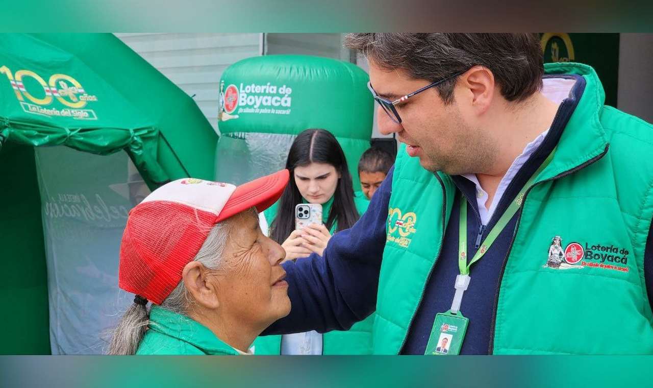 Para esto, la entidad boyacense líder de la industria, se enorgullece de presentar su billete 4480 – bifraccional, el cual busca resaltar y celebrar a estas mujeres valientes y comprometidas, esas heroínas de lo cotidiano que día a día demuestran su valor único.