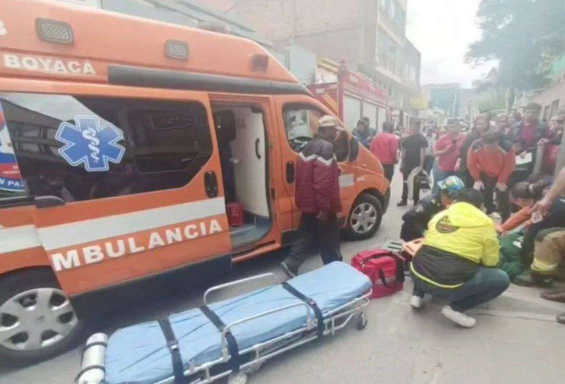 La Defensa Civil fue la encargada de prestar los primeros auxilios y trasladar a los heridos al Hospital de Duitama. Foto: Archivo particular.