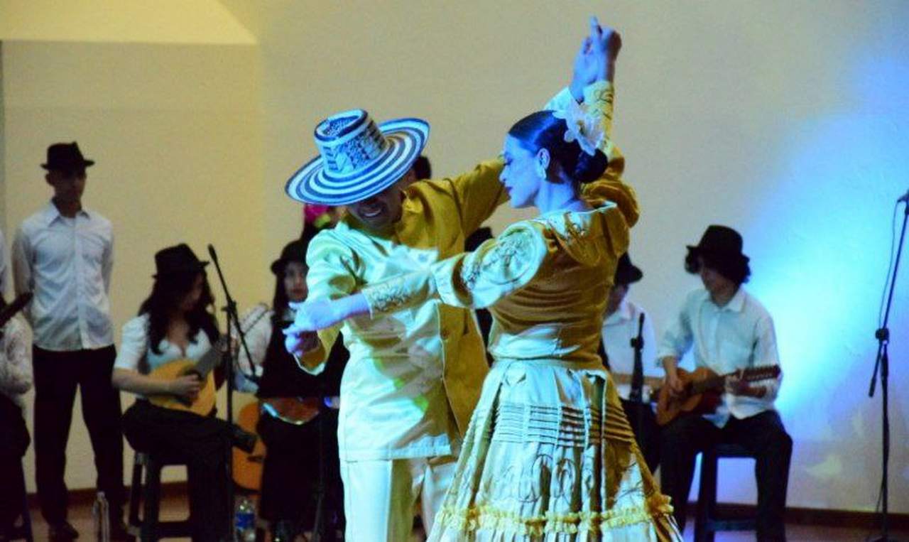 Este año, después de 17 capítulos del festival de música colombiana más importante del país, Paipa regresa, justo para celebrar las bodas de oro del Mono Núñez, en Ginebra Valle. Foto: Prensa/Alcaldía de Paipa.
