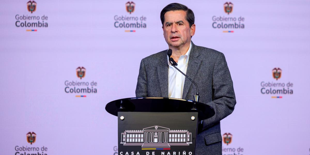 Juan Fernando Cristo asegura que va a abrir un diálogo con todos los sectores del país: amigos del Gobierno, oposición, altas Cortes, Congreso, organizaciones sociales y comunitarias, sindicatos, gremios y empresarios. Foto: Presidencia de la República.