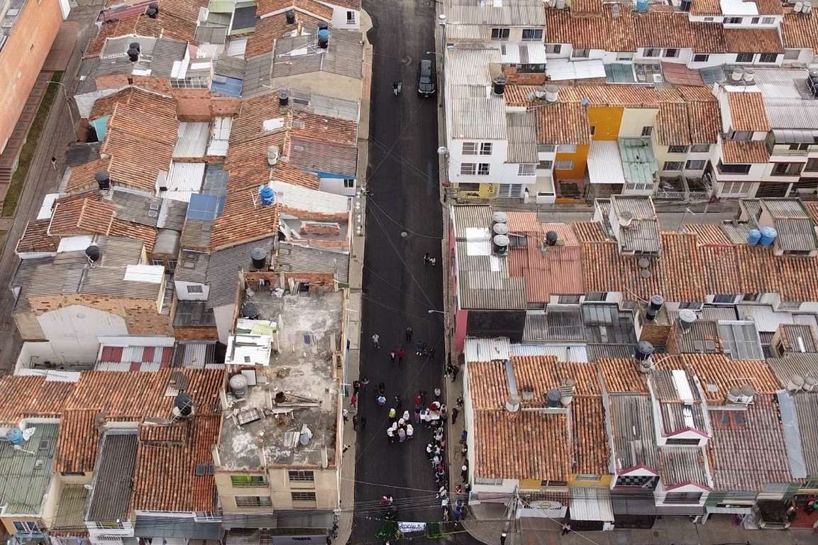 Primer Convenio Solidario entregado barrio Los Muiscas, trabajo conjunto con las JAC. Foto: Alcaldía de Tunja