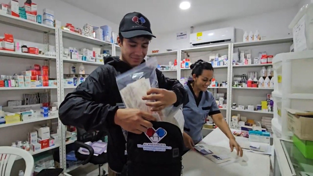 Con la App Mi Medicamento, incluso las farmacias y/o los usuarios pueden hacer que los medicamentos lleguen a su destino por servicio de mensajería muy económica. Foto: Archivo particular