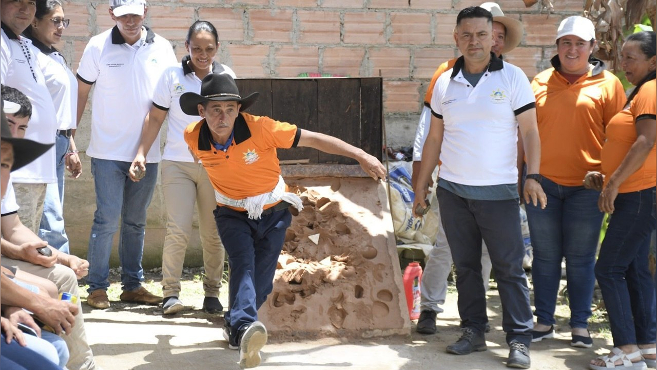 Cerca de 500 campesinos de la zona rural de Labranzagrande, participaron en los Juegos Campesinos Labranceños 2026, en donde los juegos autóctonos fueron el centro de estas competencias. Foto: Archivo particular