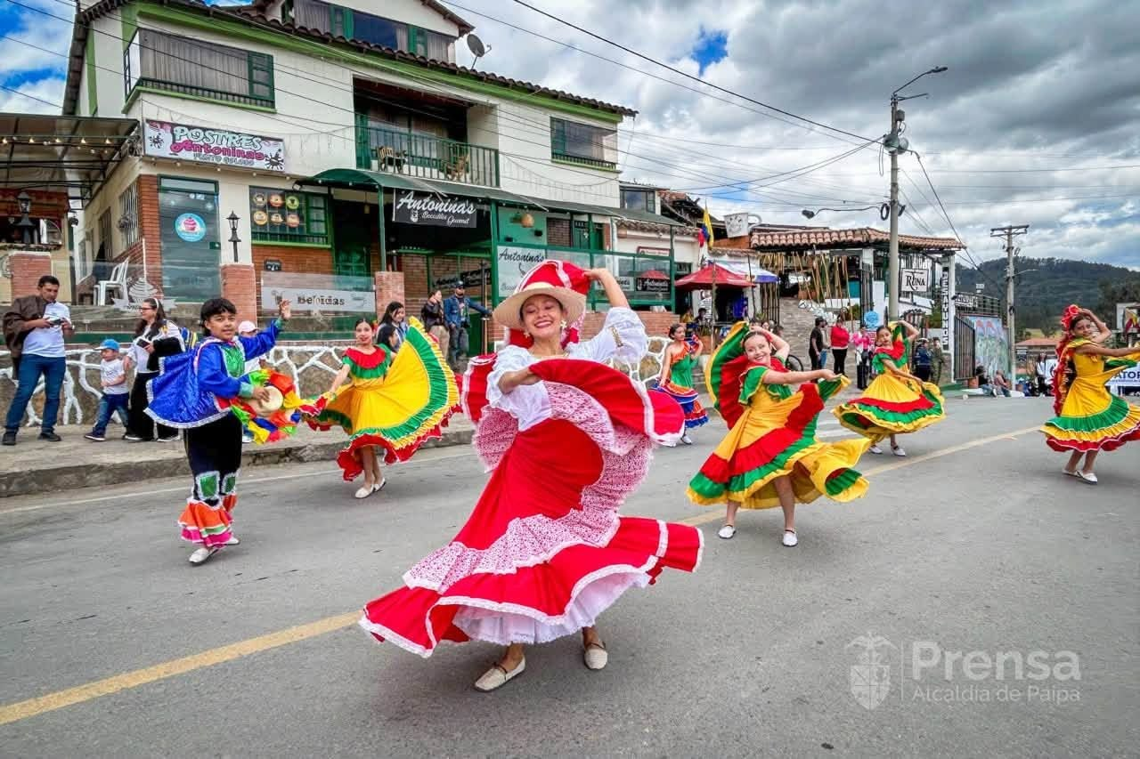 Con el fortalecimiento de las escuelas culturales buscan que los artistas de las diferentes disciplinas tengan proyección y sean reconocidos nacional e internacionalme te. Foto: Alcaldía de Paipa