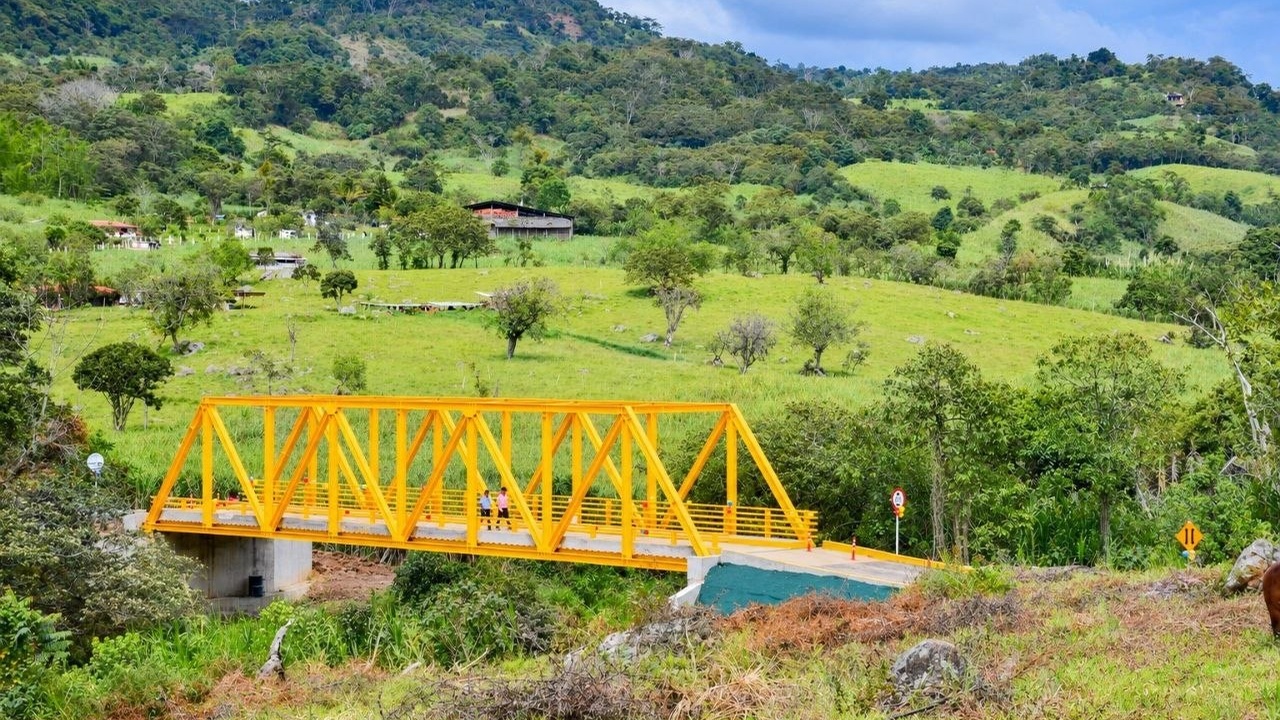 Puente Triunfo, provincia de Ricaurte.  Foto: Prensa Alcaldía de Moniquirá
