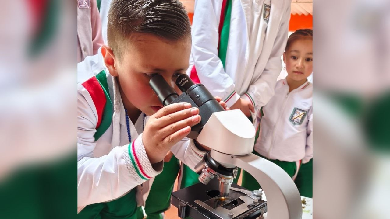 En la jornada participaron estudiantes de la Institución Educativa Francisco de Paula Santander. Foto: suministrada a Boyacá Sie7e Días
